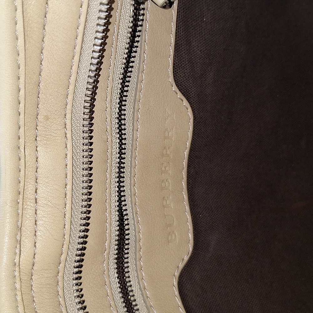 Sale! Pre-owned Burberry Smoked Trench Coated Crossbody Bag Plus … - Picture 13 of 16